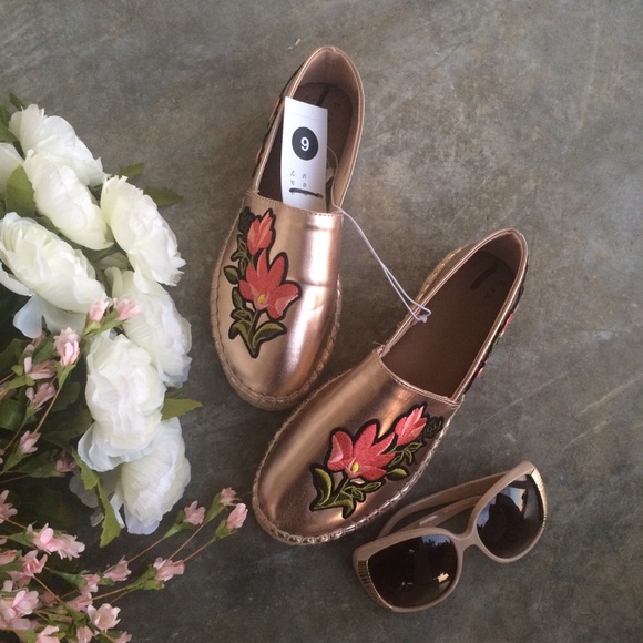 Rose gold metallic espadrilles sneakers floral - Picture 6 of 8